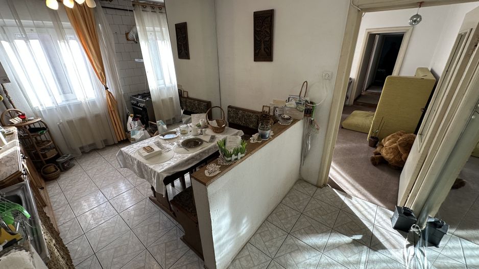 Apartament zona Girocului aproape de parc / etaj 2 din 4 - Poză 1