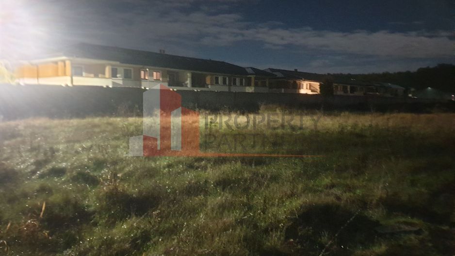 Teren rezidential 500 mp langa padurea Baneasa si Oxford Gardens - Poză 1