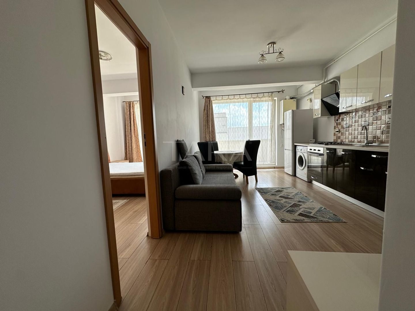 Apartament cu 2 camere de închiriat în zona Centrala - Poză 1