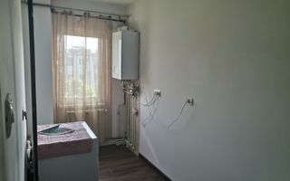 Vanzare apartament 3 camere, Gavana, zona Piata - Poză 5
