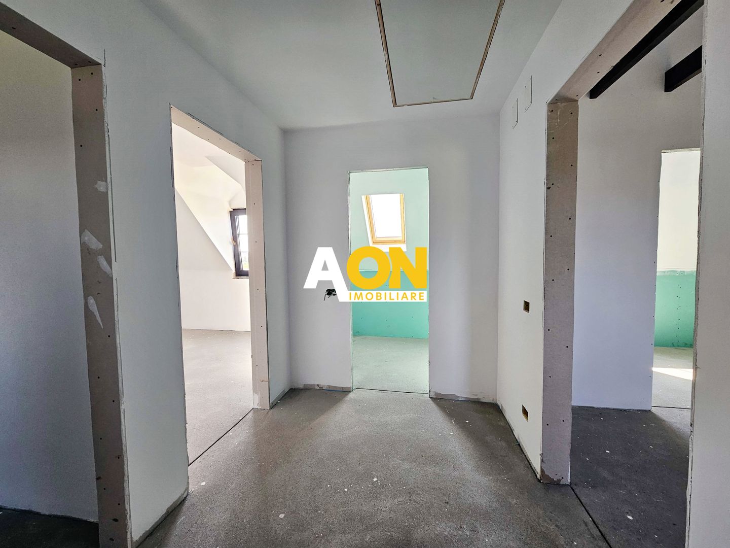 Casa semifinisata, eficienta energetic, 4 camere, 355 mp teren - Poză 14