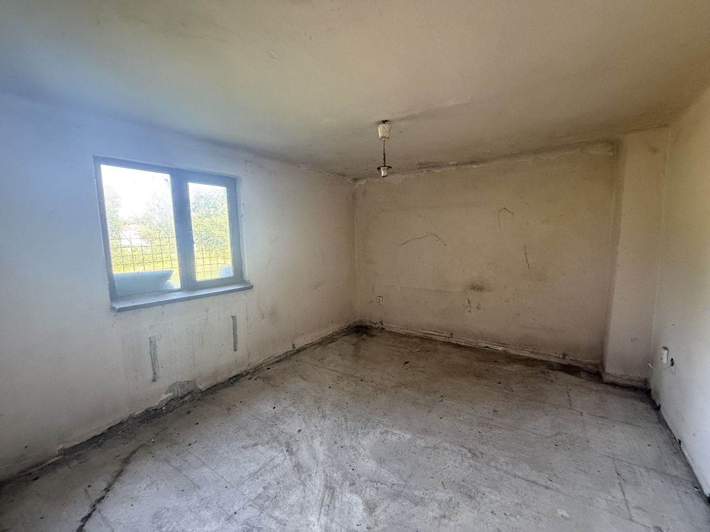 Casă renovanila lângă pădure 91 mp + teren 500 mp cu toate utilitățile - Poză 10