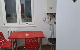 Apartament - 3 Camere Nicolina - 560 euro - Poză 4