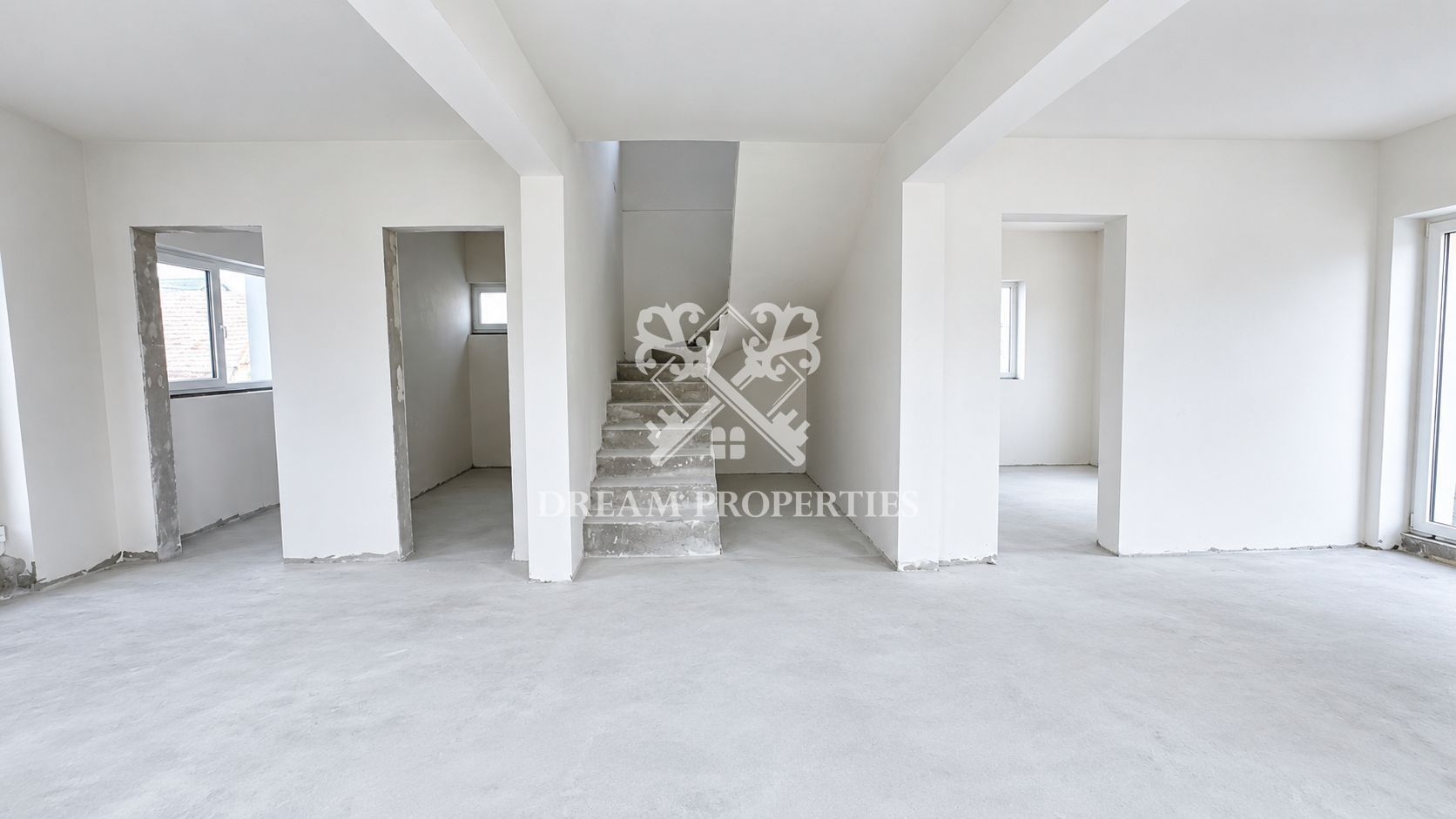 Casă individuală 4 camere, 3 bai, teren 694 mp, zona Criseni Dezmir - Poză 3