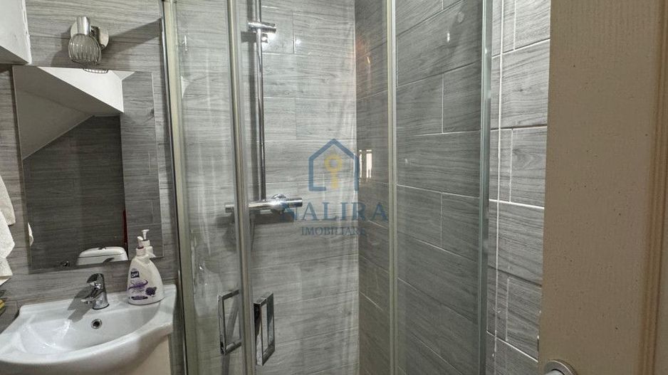 Apartament spatios de vanzare 3 camere Victoriei - Poză 16