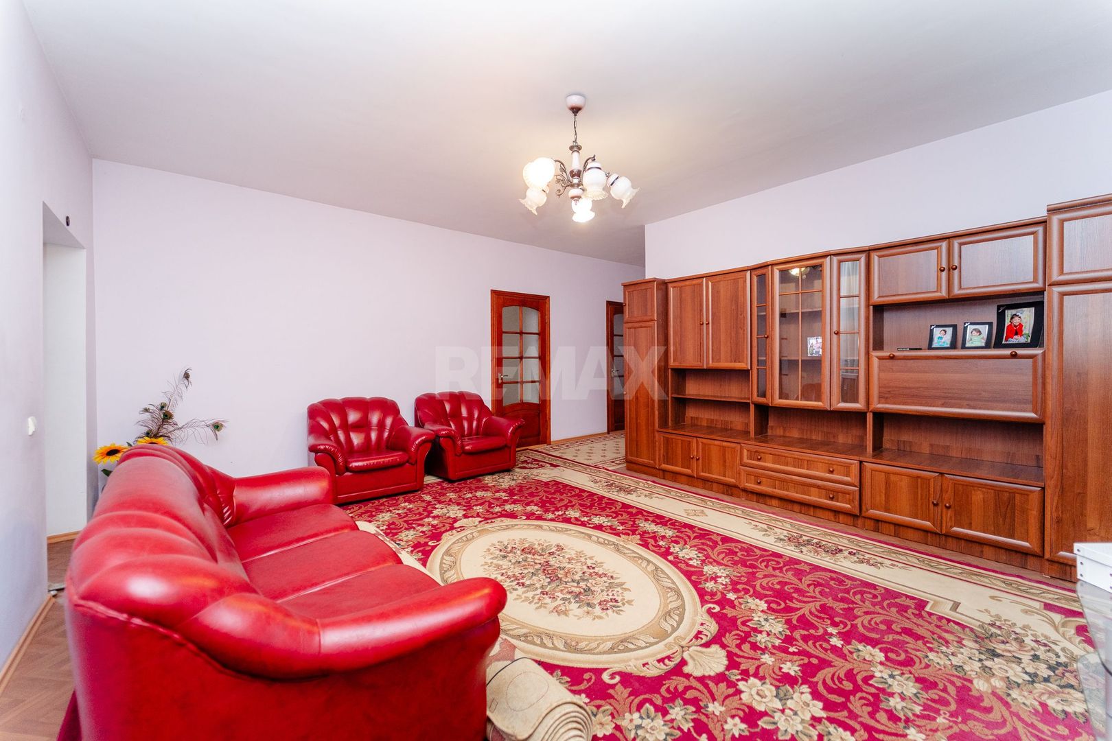 Casă  în 2 nivele - Durlești - Poză 10