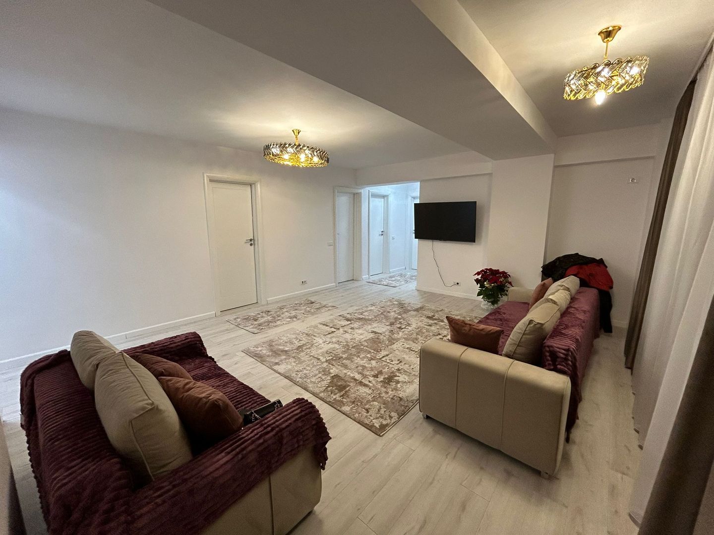 Apartament cu terasa generoasa de vanzare in Pipera - Poză 7