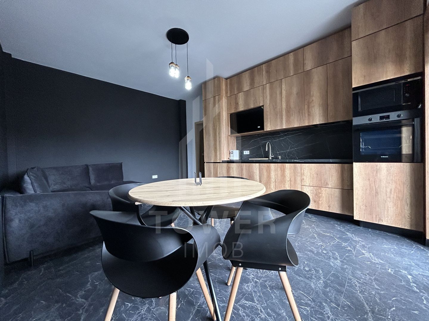 Apartament 3 camere cu loc de parcare și terasă de închiriat - Poză 1
