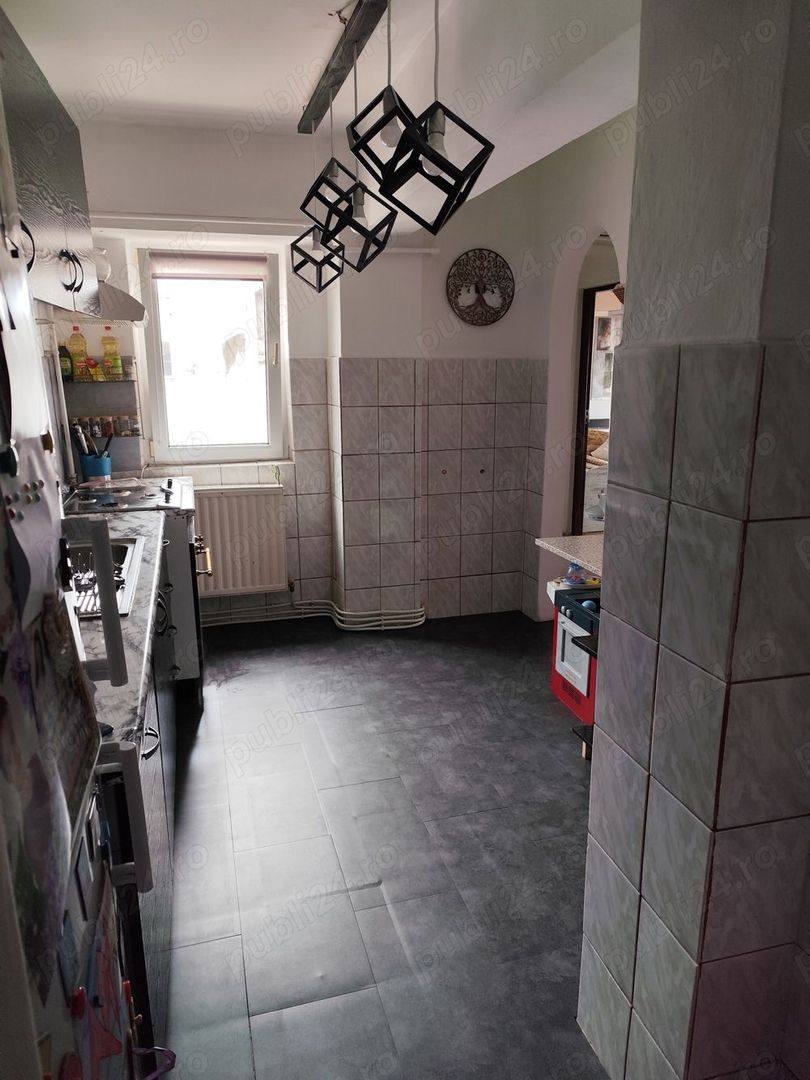 Ag BRASADAS vinde apt 3 cam etaj 4/4 Micro 16. - Poză 3