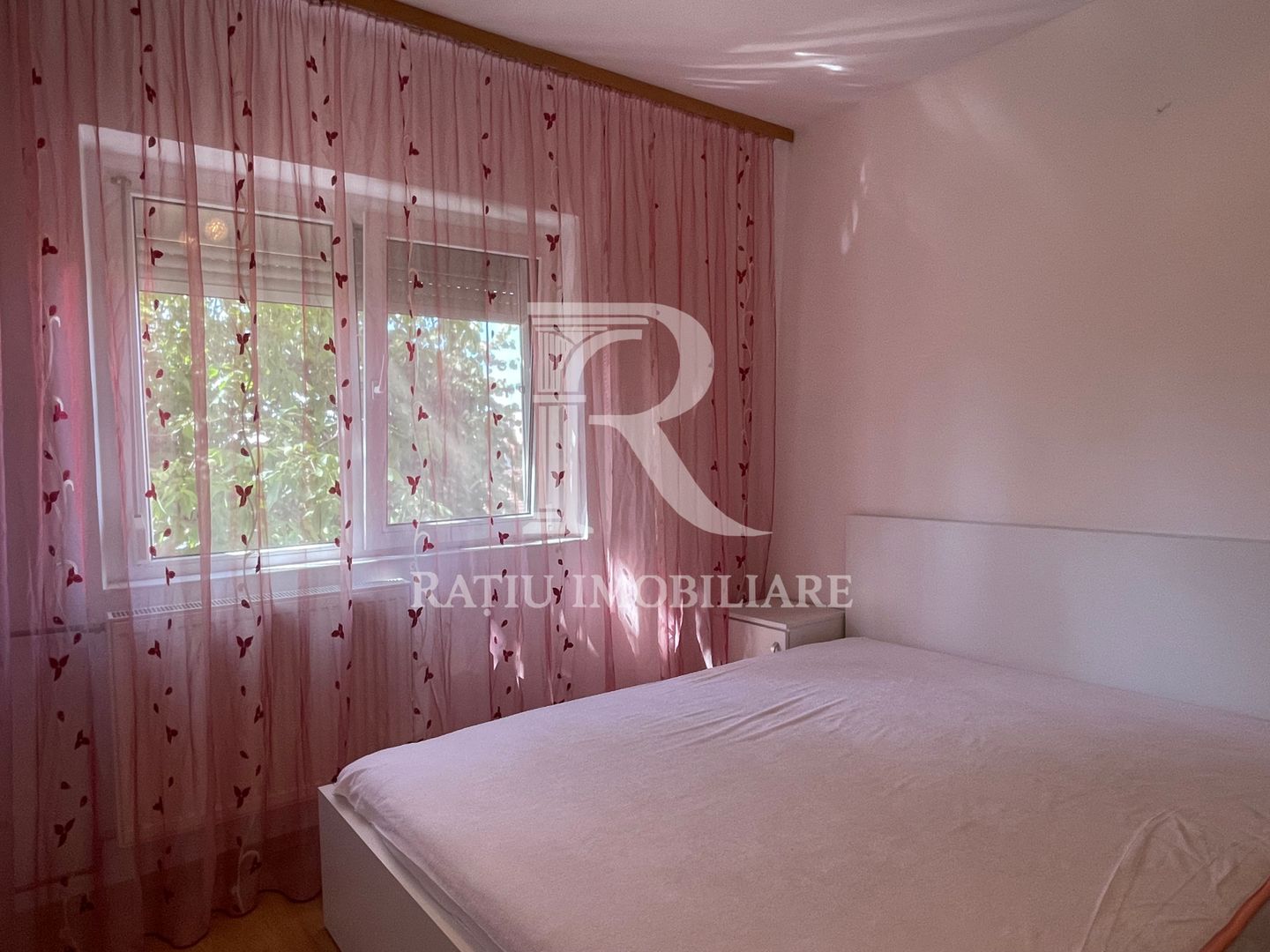 Apartament cu 3 camere | Decomandat | Parcare | Nufărul | Oradea - Poză 14