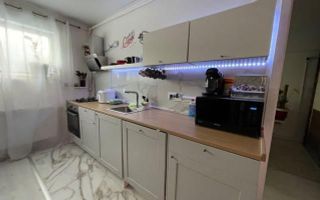 Spre vanzare apartament 2 camere - Poză 5