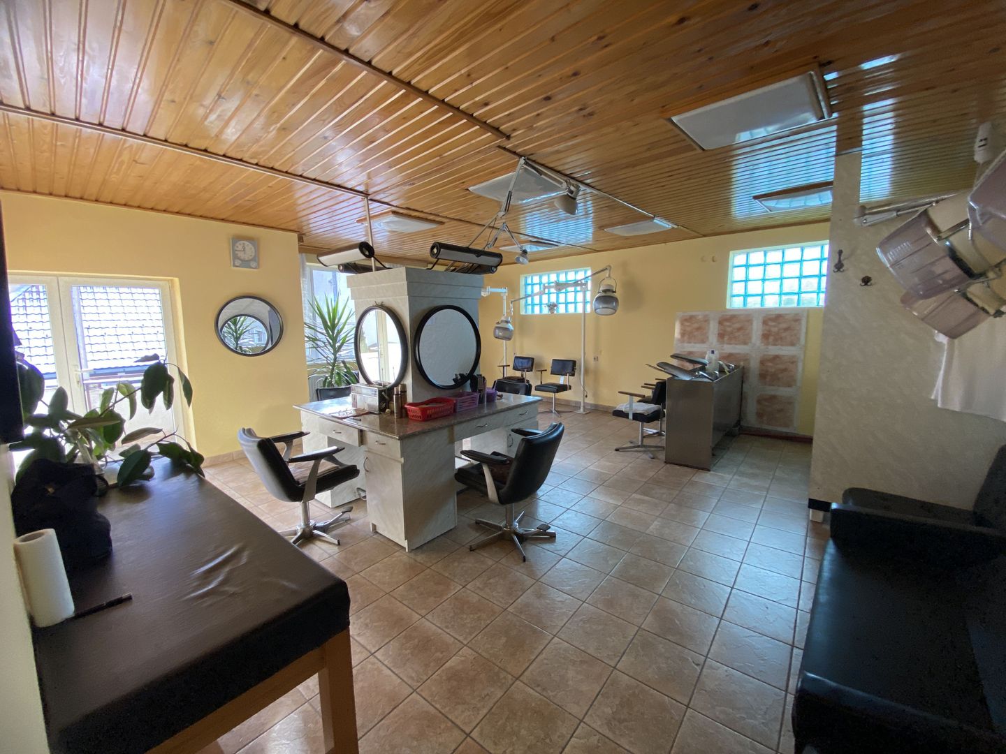 Proprietate de Vânzare în Centrul Brașovului | Strada Aninoasa | 500 mp utili - Poză 13