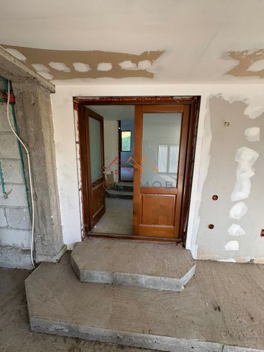 Vila S+P+E, priveliste deosebita, 6 camere, garaj, terasa, Cornu, PH - Poză 8