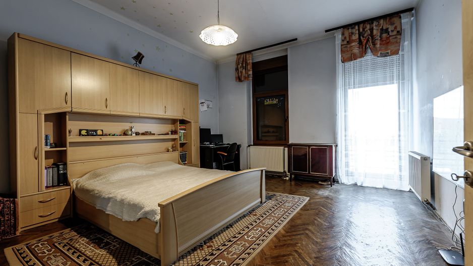 Apartament în Piața Catedralei, cu priveliște frumoasă - Poză 3