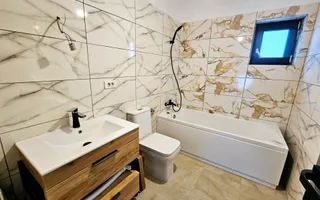 Casa 4 camere | 3 bai | centrul comunei Berceni - Poză 15