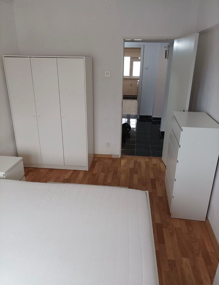 AP. 3 CAMERE RAHOVA, BUCATARIE INCHISA, MOBILAT/UTILAT COMPLET, BOILER - Poză 3