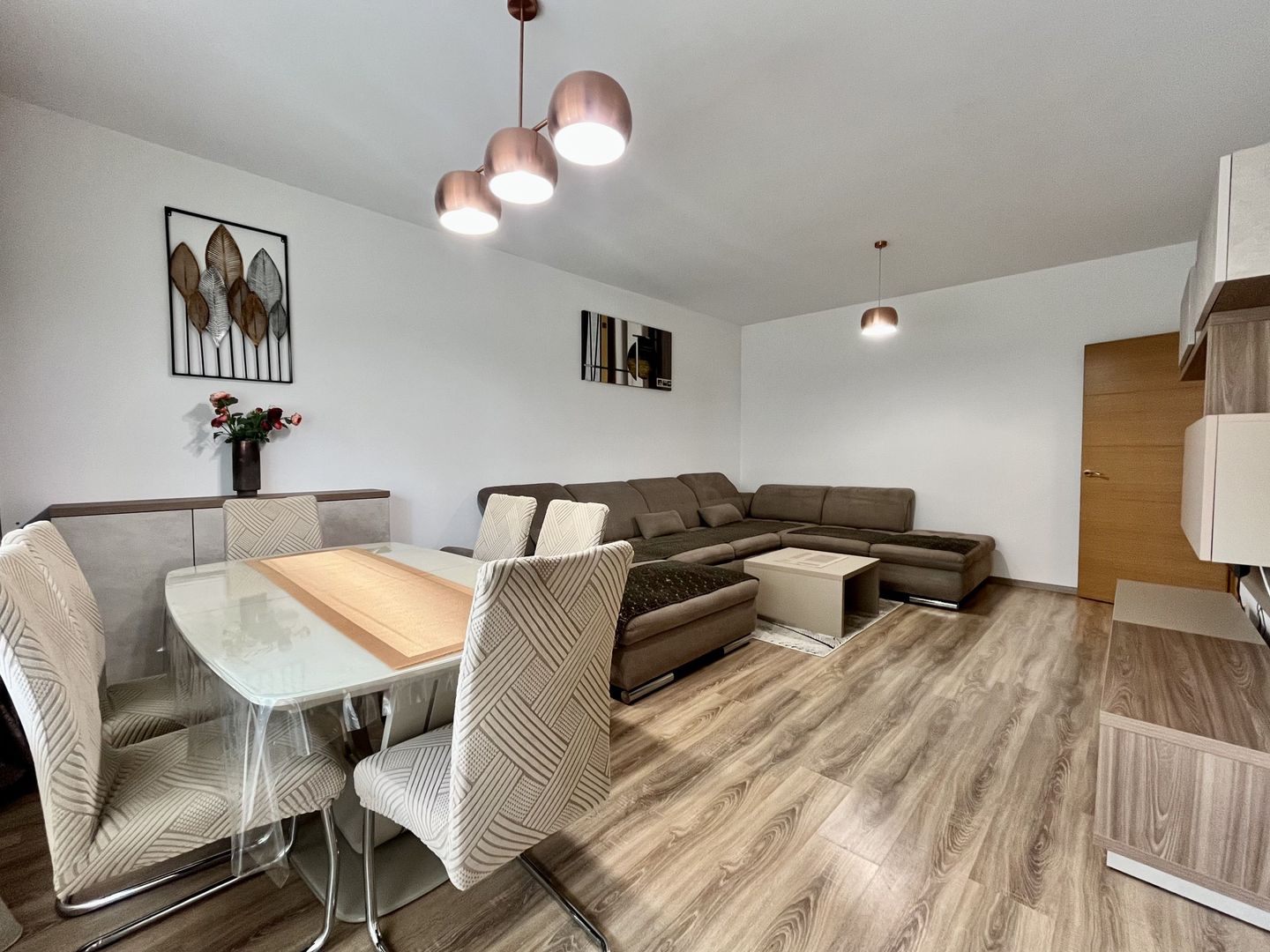 Apartament 3 camere, spațios si elegant, Braytim - Parcul Pădurice - Poză 2