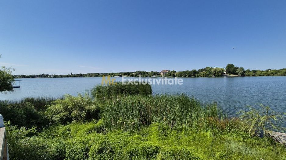 Priveliste spre lac! - Poză 8