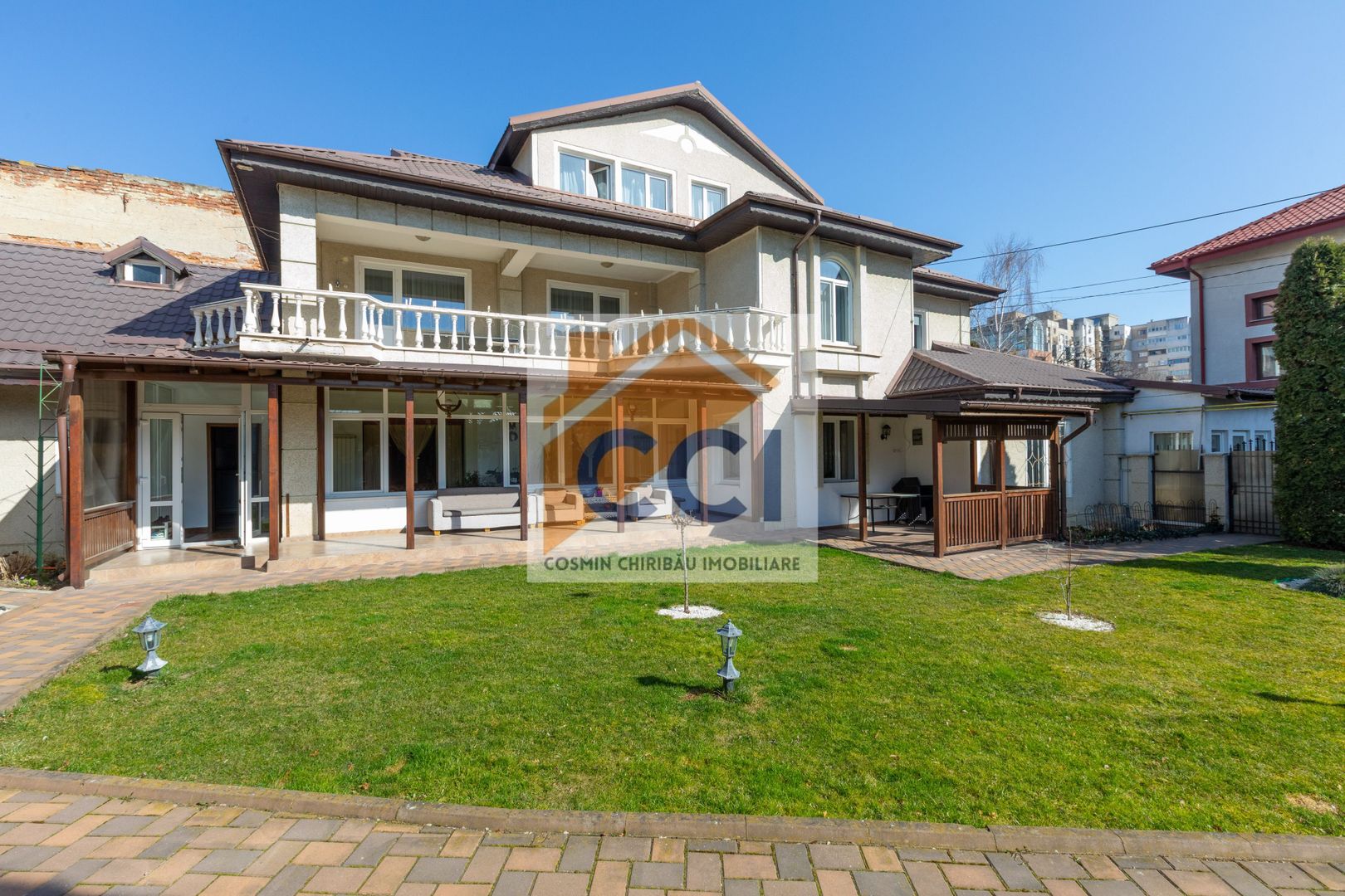 Proprietate exclusivistă ultracentrală -eleganță, spațiu și rafinament - Poză 50