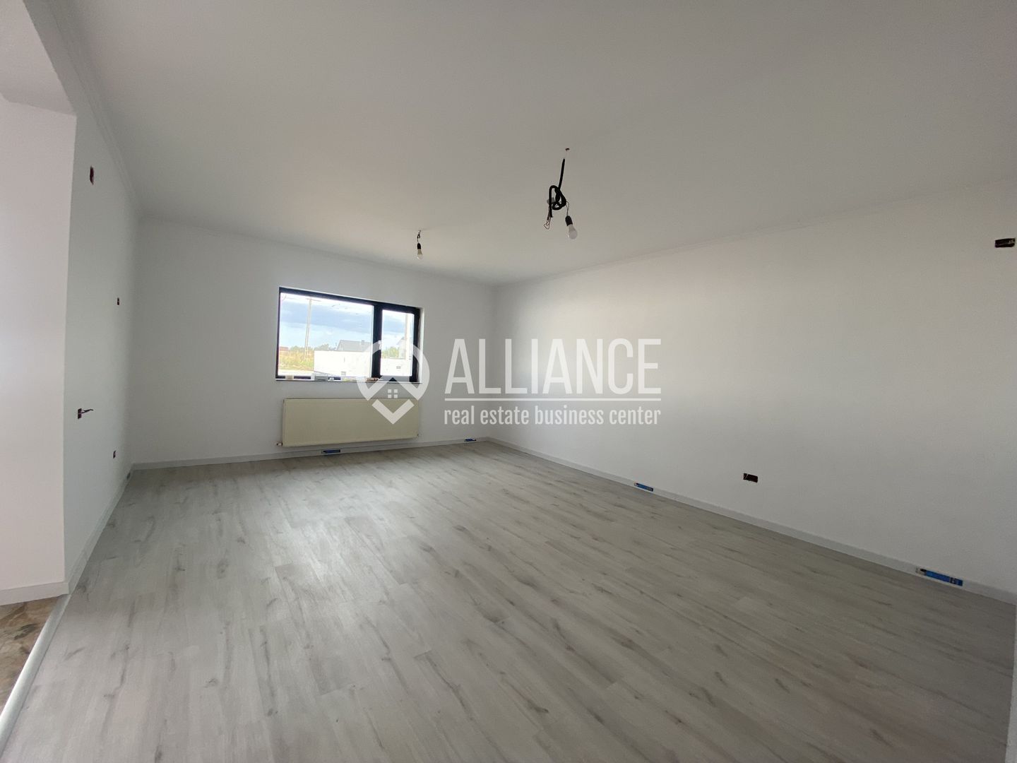 Valu lui Traian (COD 07) Casă P+M cu 5 camere, teren de 517 mp - Poză 13