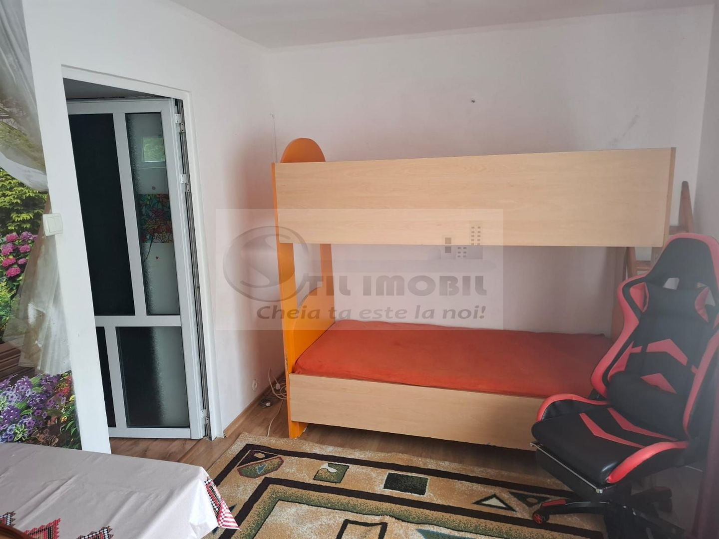Apartament 3 Camere Podul de Piatra - 550 euro - Poză 8