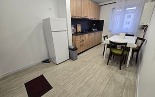 Apartament 2 Camere, Decomandat, Renovat, Zona Closca - Poză 1