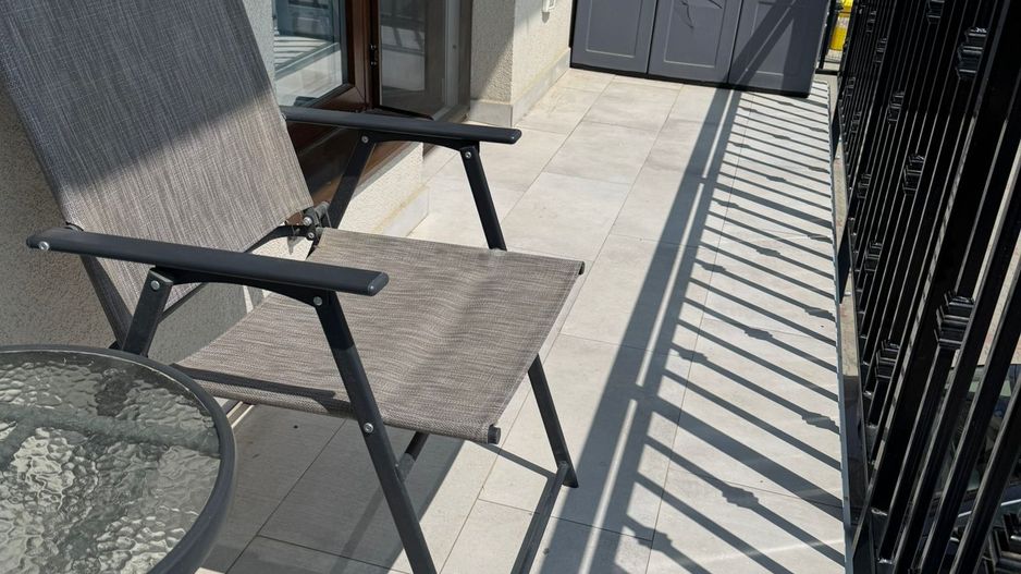 Giroc | 2 Camere | Etaj 1 | Mobilat si Utilat | Curte comuna | - Poză 14