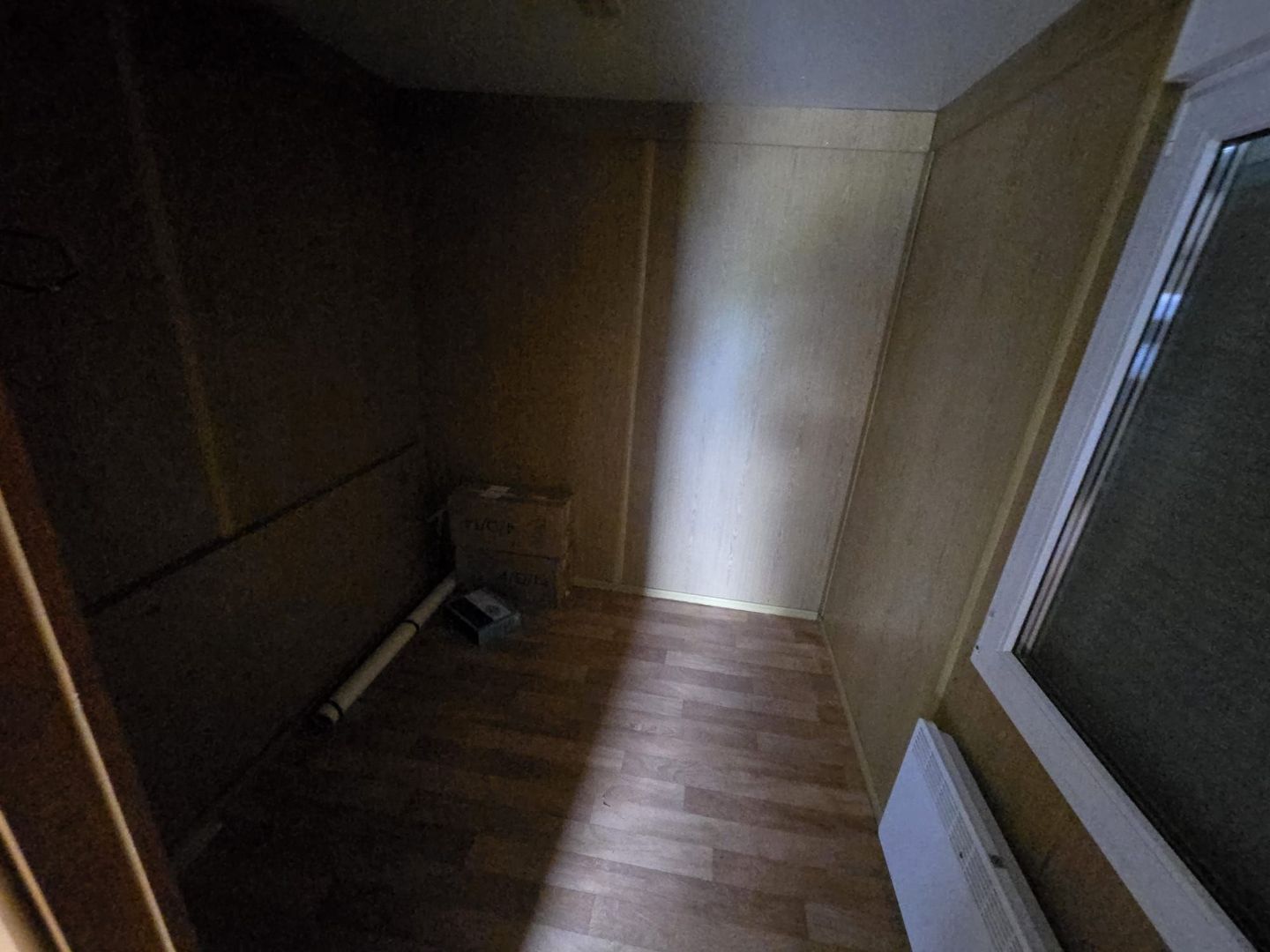 Spatiu Comercial 620 mp.parcare,birou,vestiar,baie - Poză 6