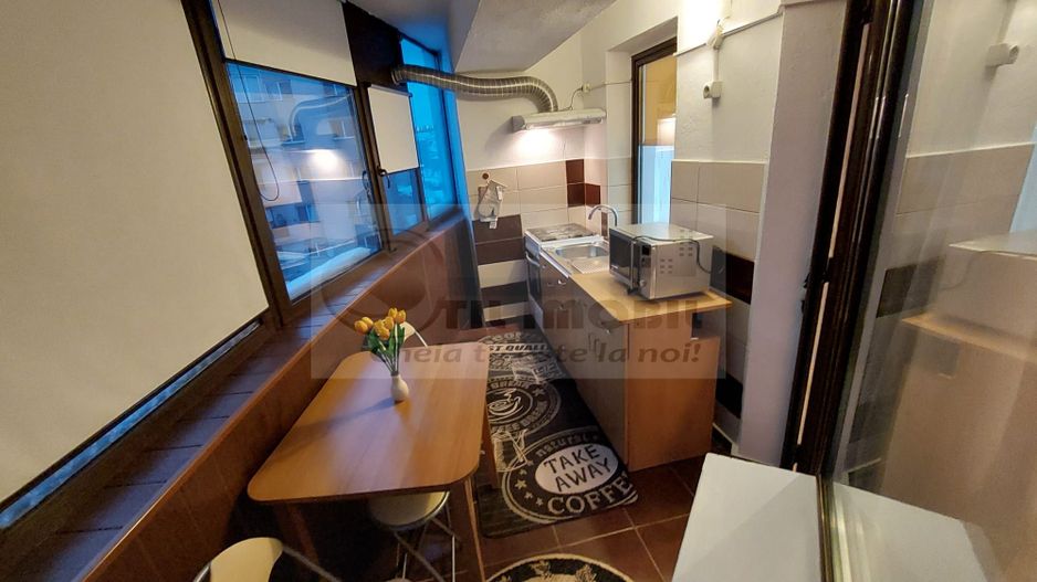 APARTAMENT 2 CAM PACURARI IN SPATE LA PETROM 360 EURO - Poză 5