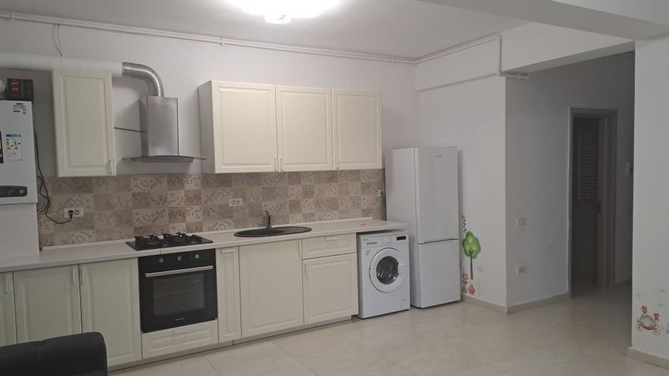 inchiriere apartament 2 camere Lacul Tei - Poză 2