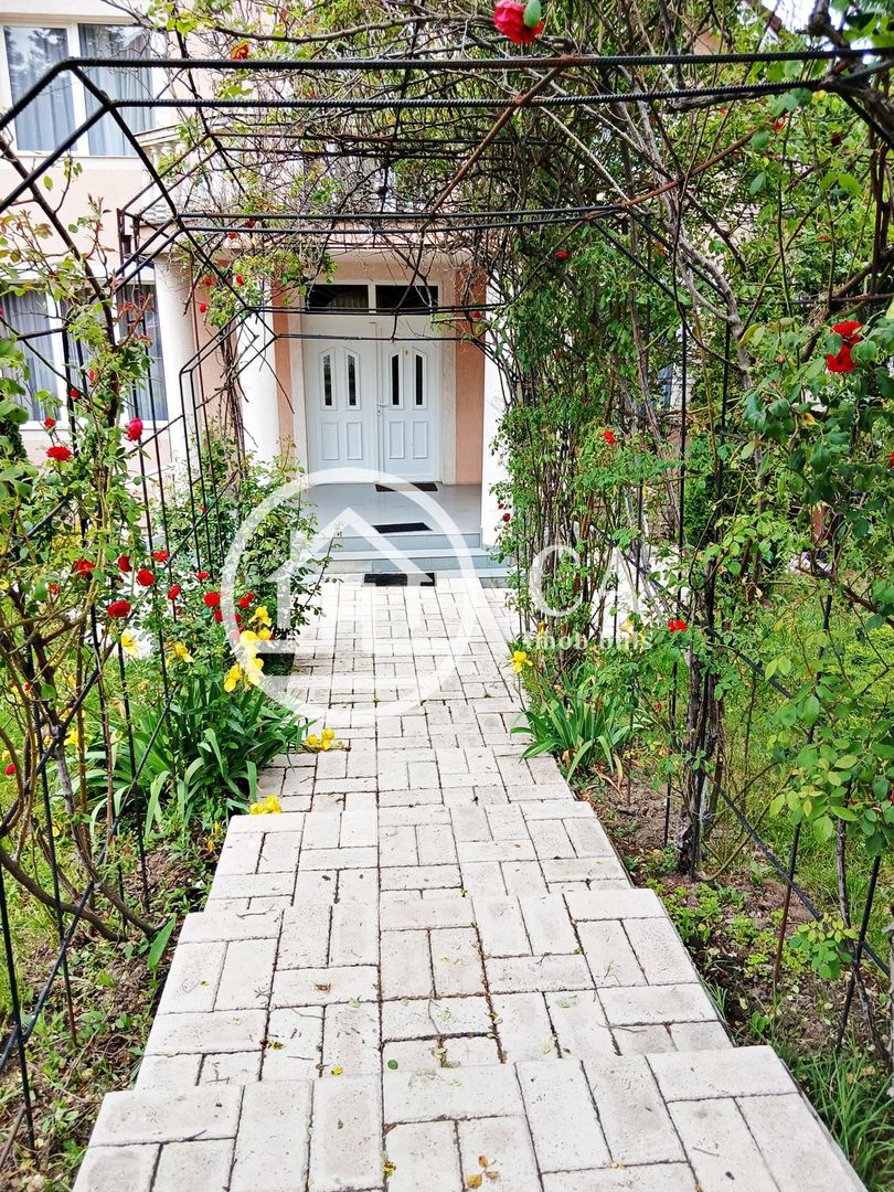 Casă cu 7 camere de închiriat în zona Gheorghe Doja, Oradea - Poză 22