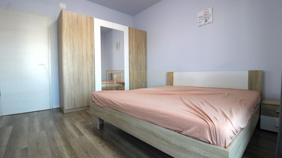 Casa cu 3 camere, locuri de  parcare, curte - Poză 10