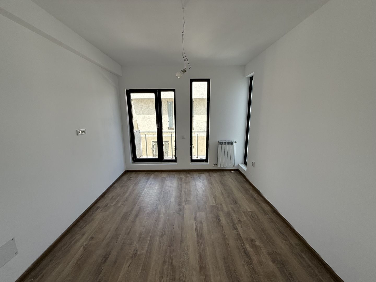 Vila 5 camere 163 mp construiți + teren 289mp - construcție 2023 - Poză 23