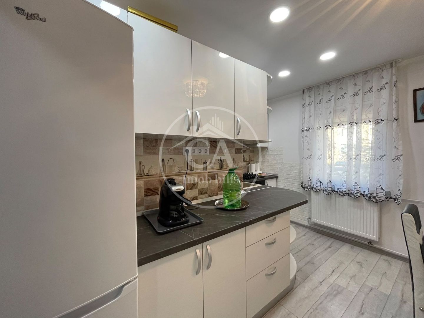 Apartament cu 2 camere de inchiriat in zona Valenta, Oradea - Poză 11