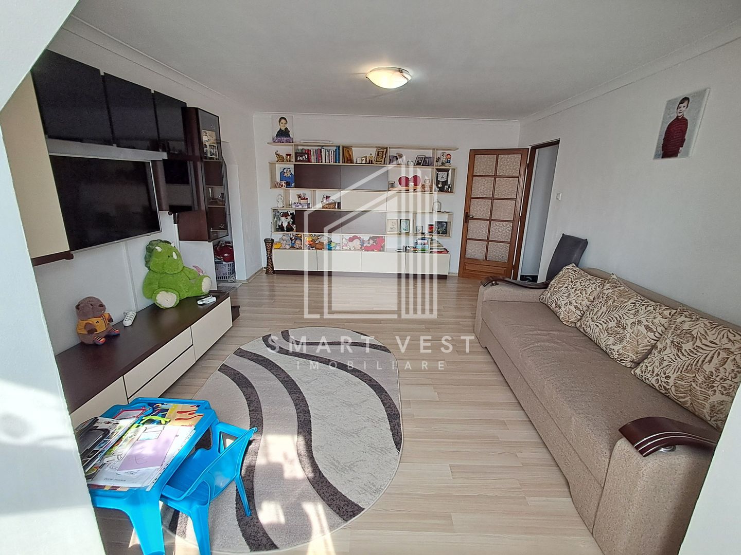 Apartament 3 camere | Etajul 3 | Zona Micro 16 - Poză 3
