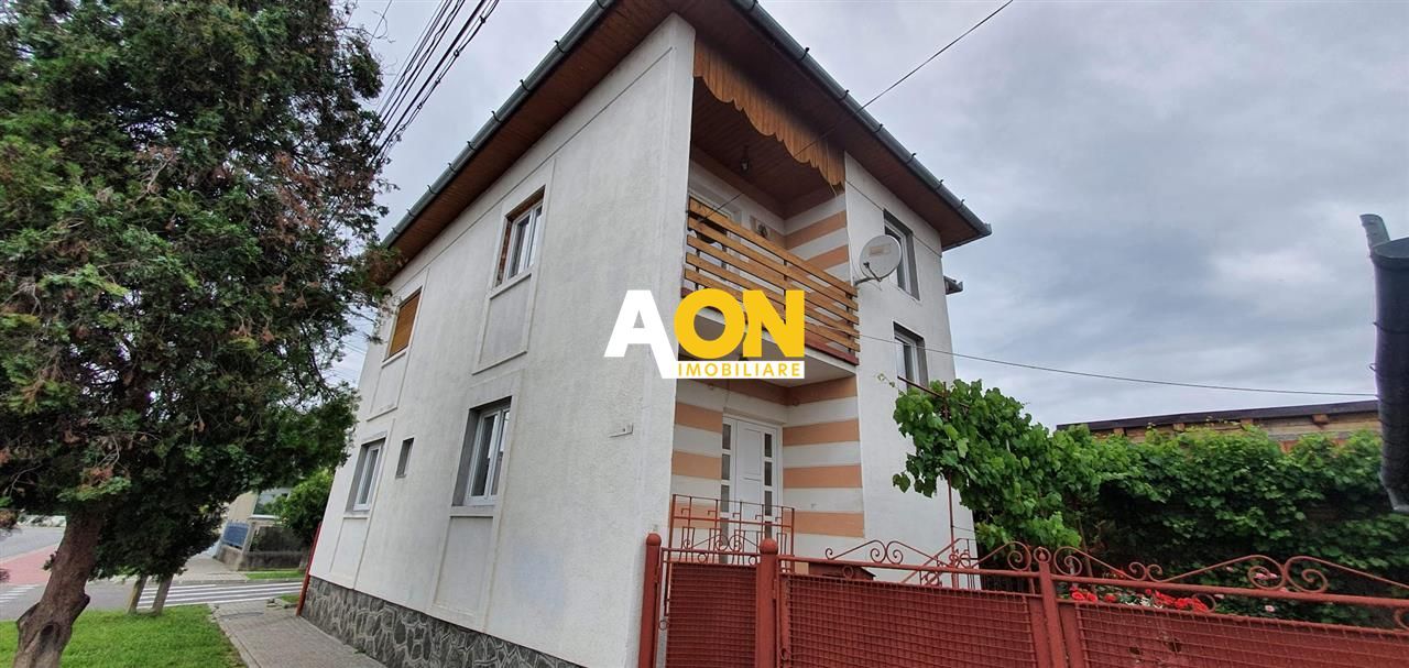 Casă lângă Cetatea Alba Carolina ideală pentru investiție sau locuința - Poză 2