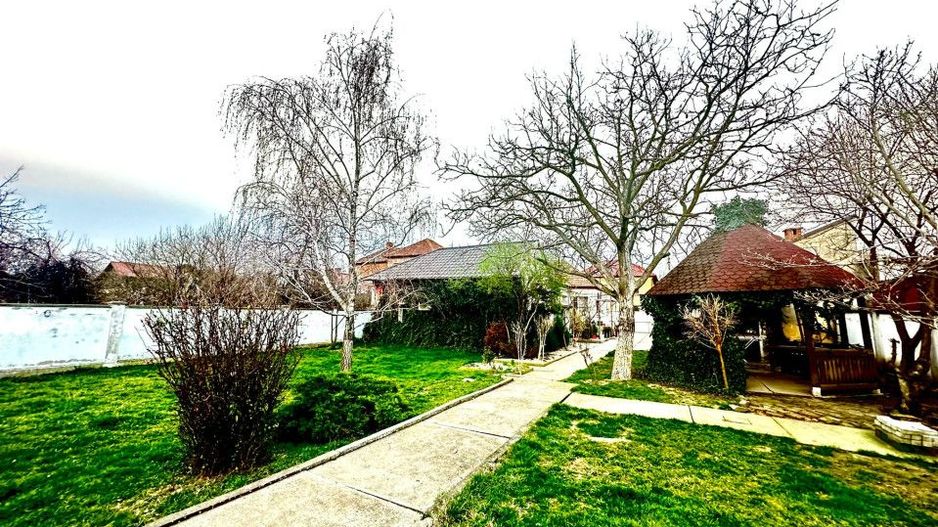 Casa moderna, 2 corpuri de cladire, teren 1000 mp, zona Aradul Nou - Poză 15