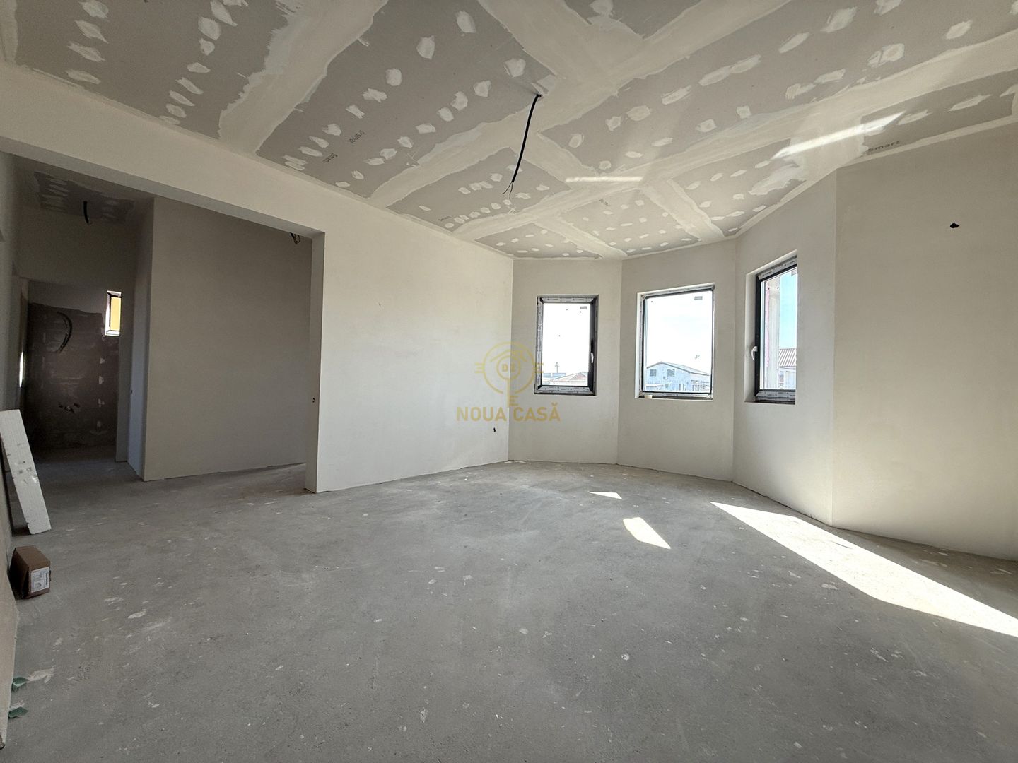 Casa 3 Dormitoare/Garaj/Terasa cu Teren Generos de  650MP - Poză 2