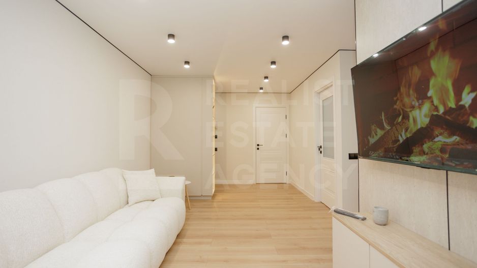 Vânzare, apartament 3 camere + living 71 mp, str. Cornului, Buiucani - Poză 5