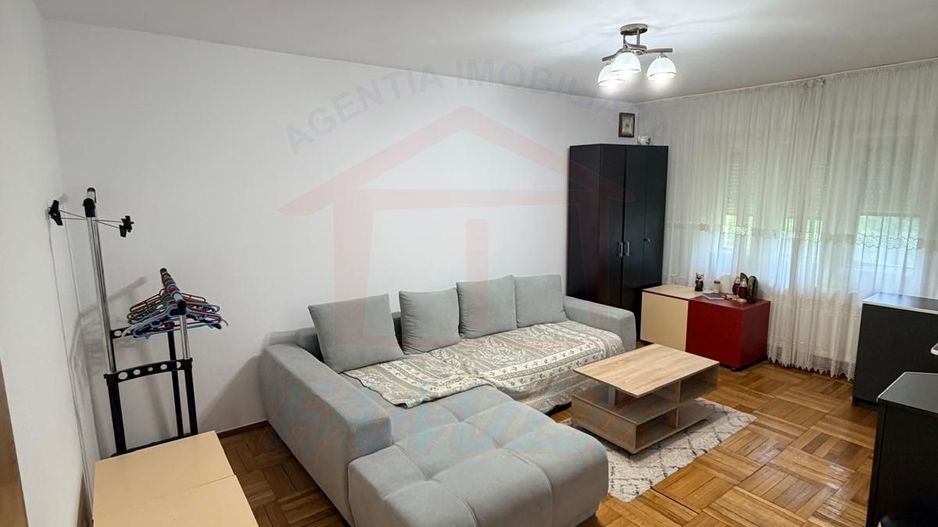 Inchiriem apartament cu 2 camere in Mazepa 2, et.3, pret 2000 de lei. - Poză 1
