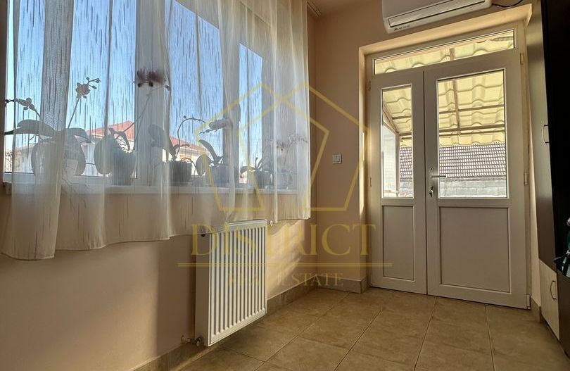 Casă Indiviudala cu 3 camere si 755 mp de teren in Giroc la asfalt. - Poză 8
