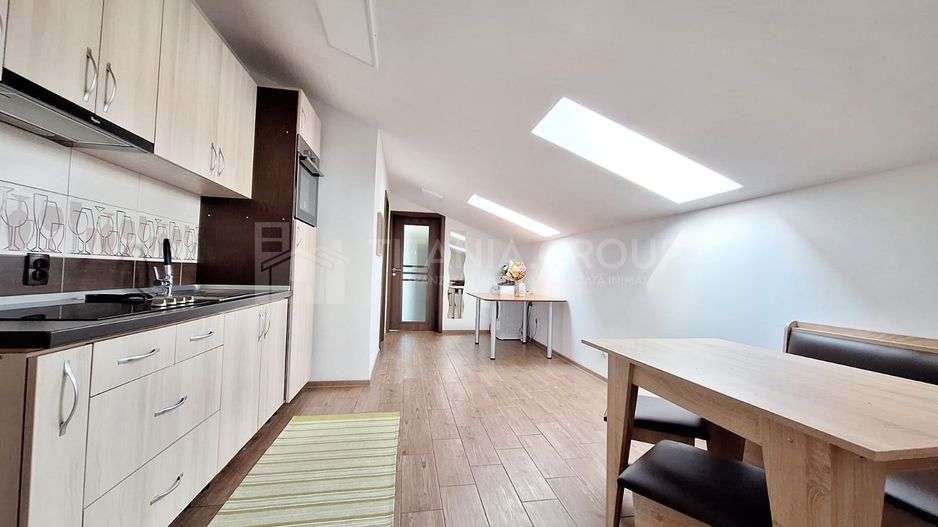 Apartament spatios, mobilat utilat, parcare, comision 0 - Poză 7