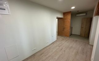 Spatii de birouri Ultracentral suprafață  de 27.7 mp - Poză 3