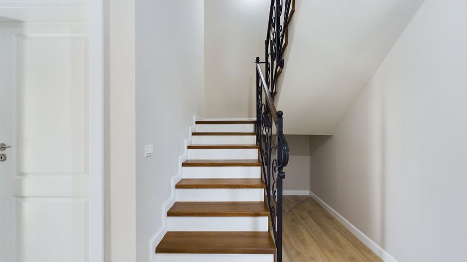 Casă tip duplex Dumbrăvița despărțit prin spațiu tehnic - Poză 14