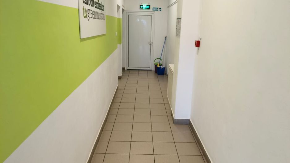 Spatii birouri/servicii - Poză 47