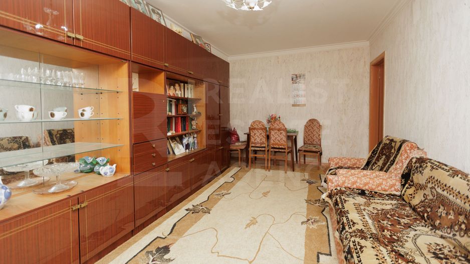 Vânzare, apartament, 2 camere str. Hristo Botev, Botanica - Poză 1
