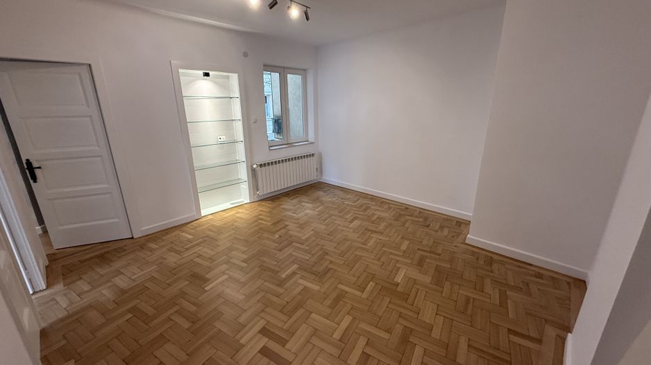 Apartament 2 camere - Zambaccian - Exclusiv birou - Parter vila - Poză 4