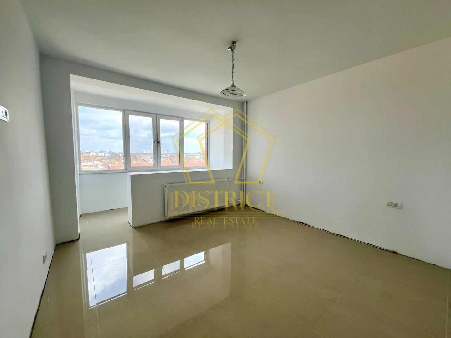 Apartament decomandat cu 2 camere | Recent renovat | Dâmbovița - Poză 1