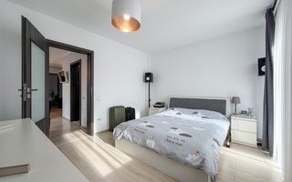 Apartament cu 3 camere in zona restaurant Rod, Europa - Poză 1