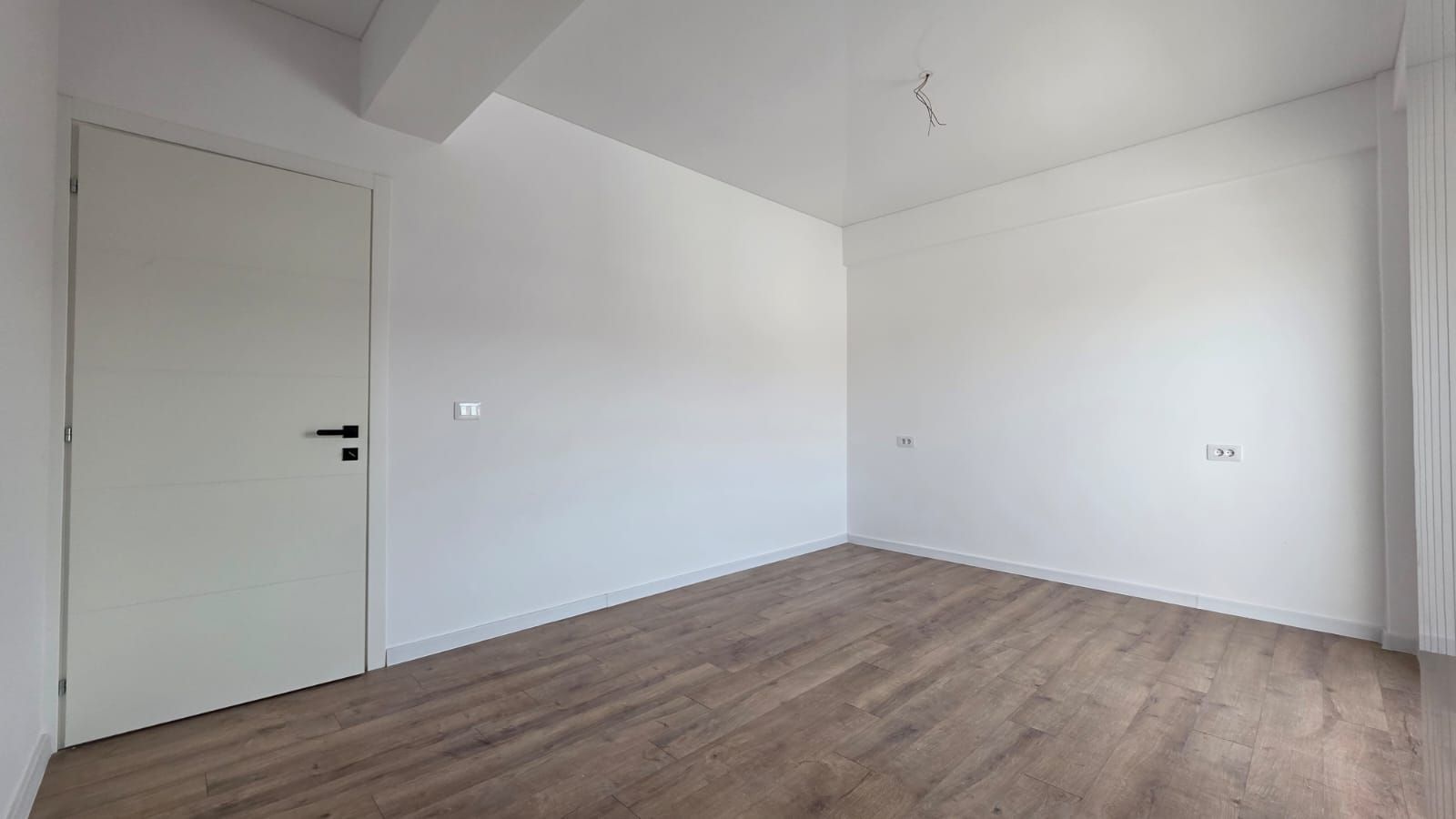 INTABULAT LIBER 2 CAMERE 49 MP BUCIUM VISANI - Poză 8